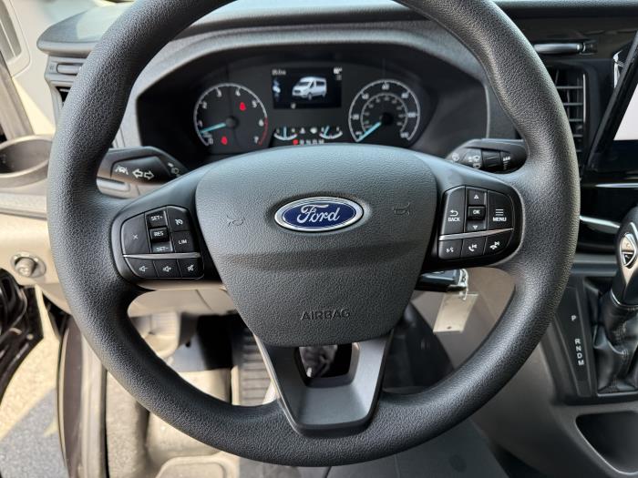 2025 Ford Transit 350 HD-22