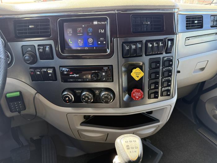 2018 Peterbilt 579-6