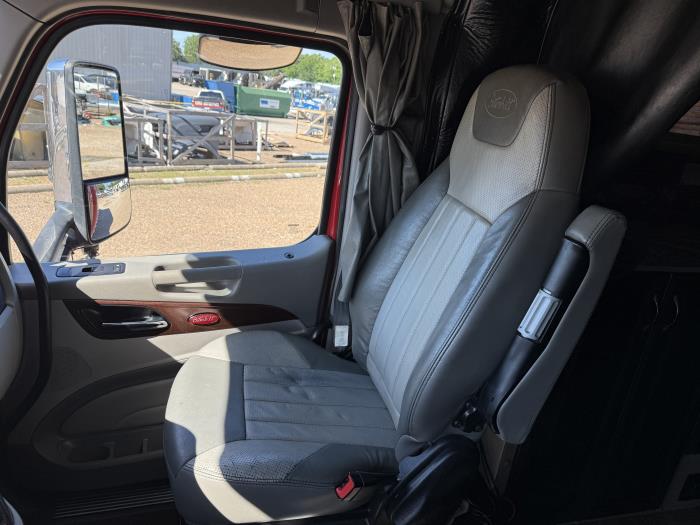 2018 Peterbilt 579-10