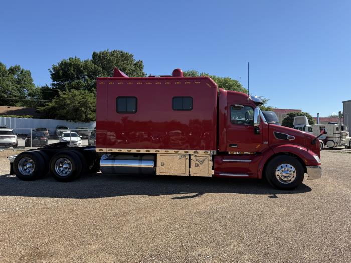 2018 Peterbilt 579-40