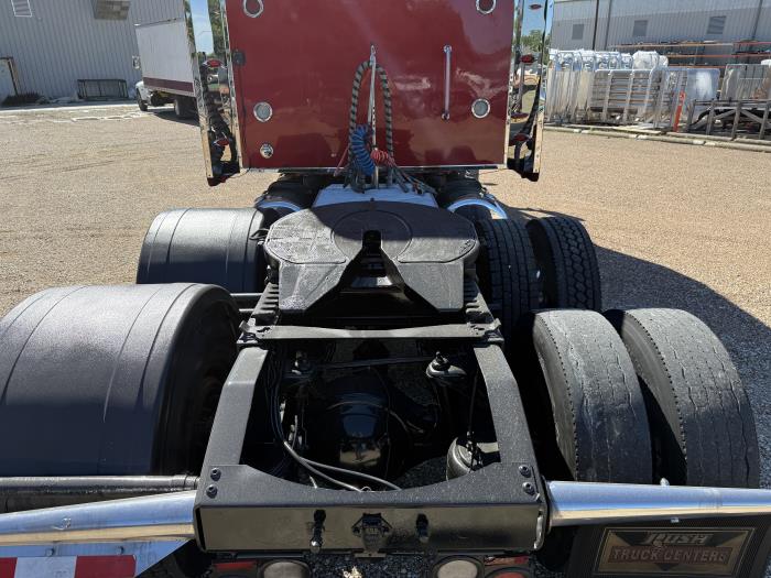 2018 Peterbilt 579-44