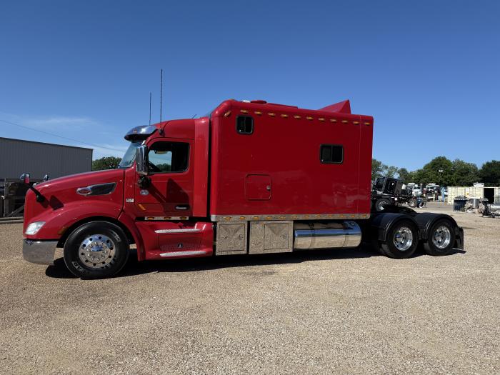 2018 Peterbilt 579-48