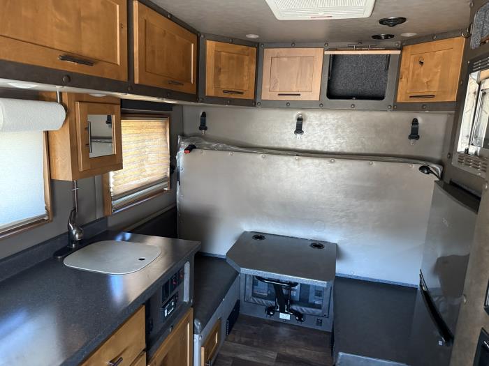 2021 Peterbilt 579-16