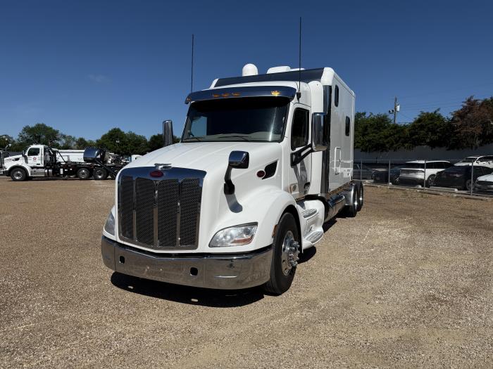 2021 Peterbilt 579-39