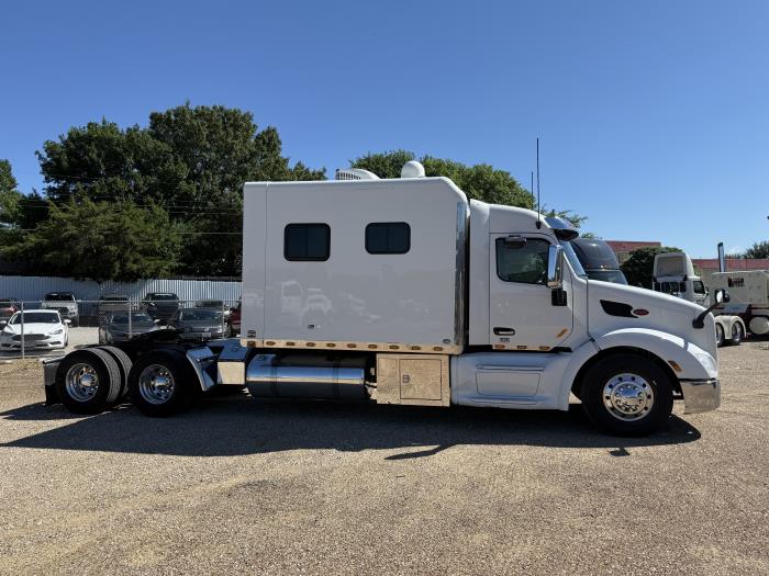 2021 Peterbilt 579-2