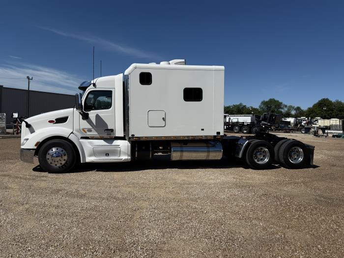 2021 Peterbilt 579-55