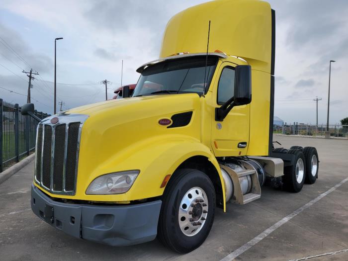 2021 Peterbilt 579-3