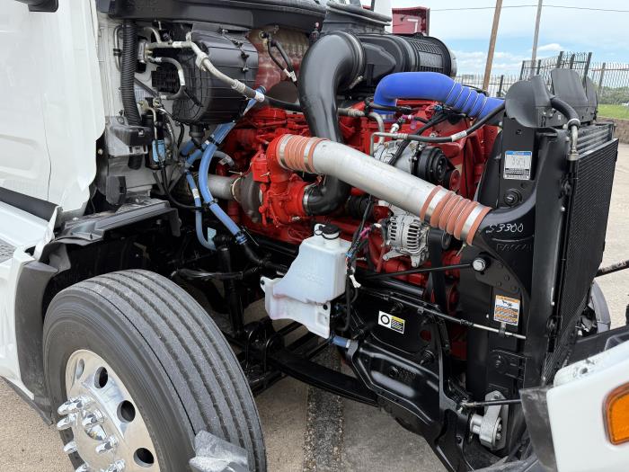 2023 Peterbilt 579-5