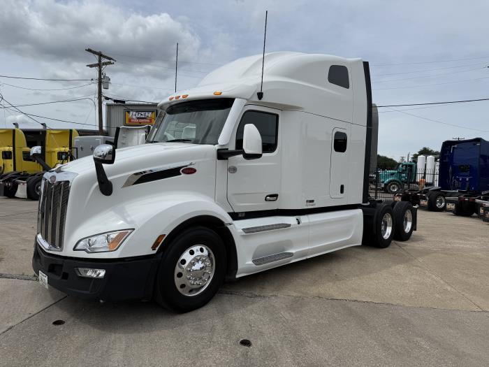 2023 Peterbilt 579-1