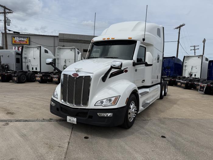 2023 Peterbilt 579-7