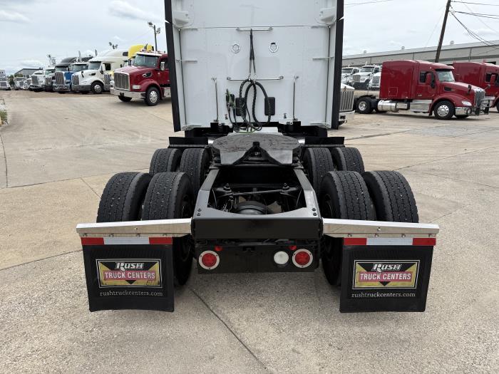 2023 Peterbilt 579-22