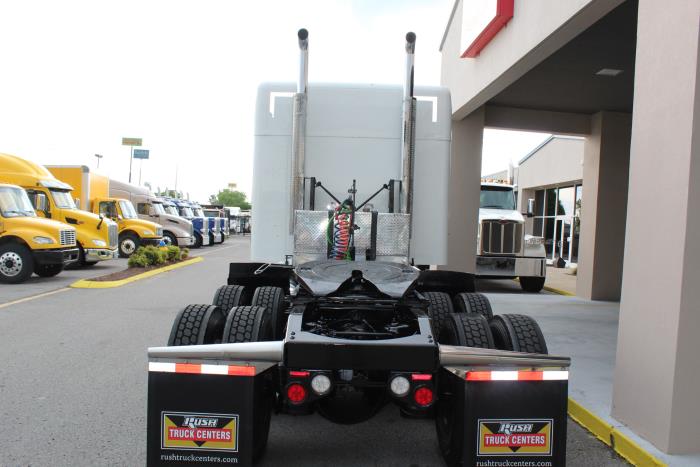 2021 Peterbilt 567-5