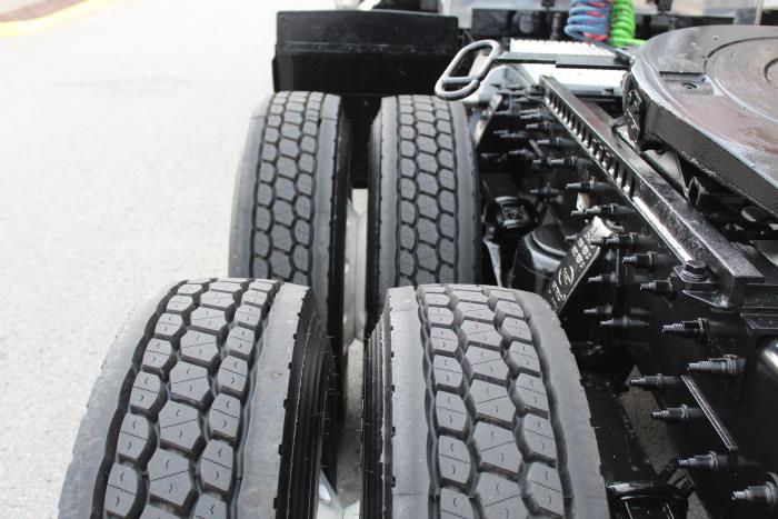 2021 Peterbilt 567-6