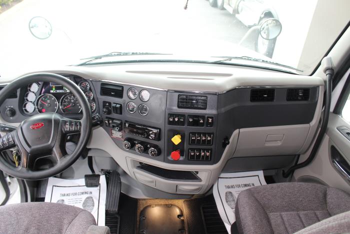 2021 Peterbilt 567-15