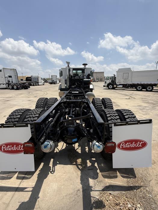 2025 Peterbilt 520-4