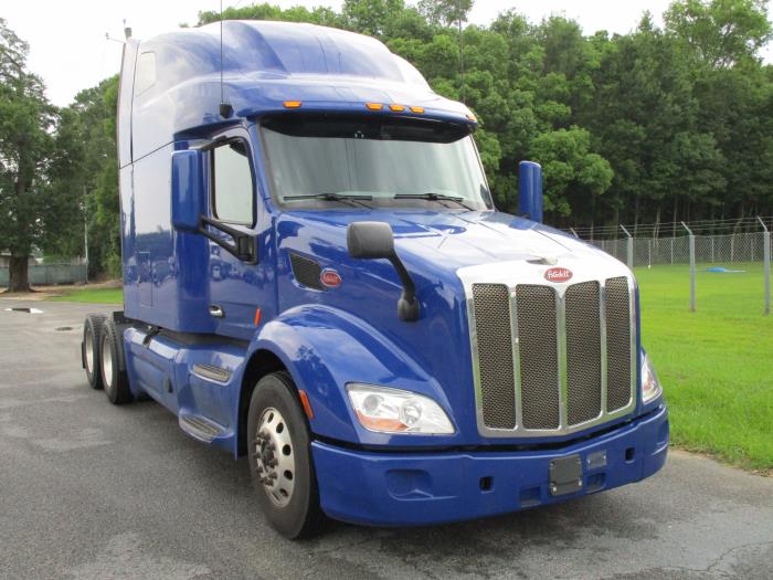 2022 Peterbilt 579-2