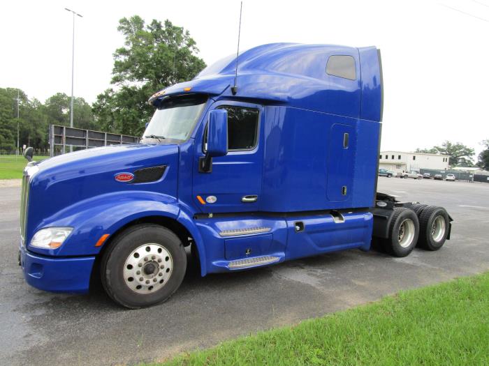 2022 Peterbilt 579-5