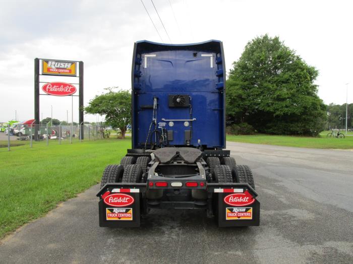 2022 Peterbilt 579-7