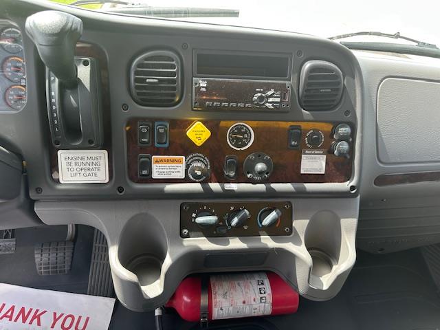2020 Freightliner Business Class M2 106-21