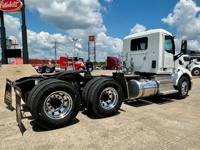 2019 Peterbilt 579-4