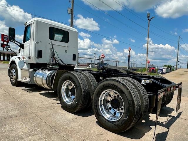 2019 Peterbilt 579-7