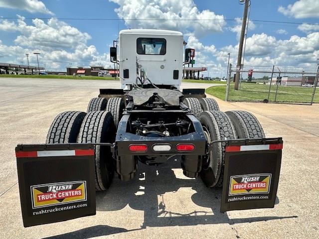2019 Peterbilt 579-8