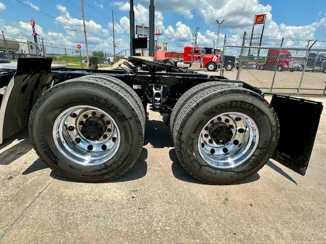 2019 Peterbilt 579-9