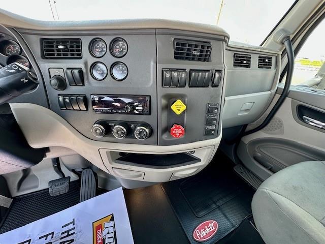 2019 Peterbilt 579-14