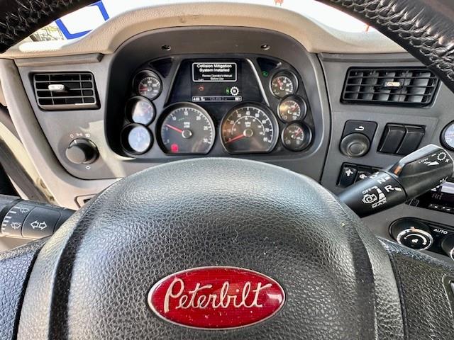 2019 Peterbilt 579-15