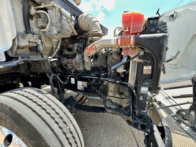 2019 Peterbilt 579-17