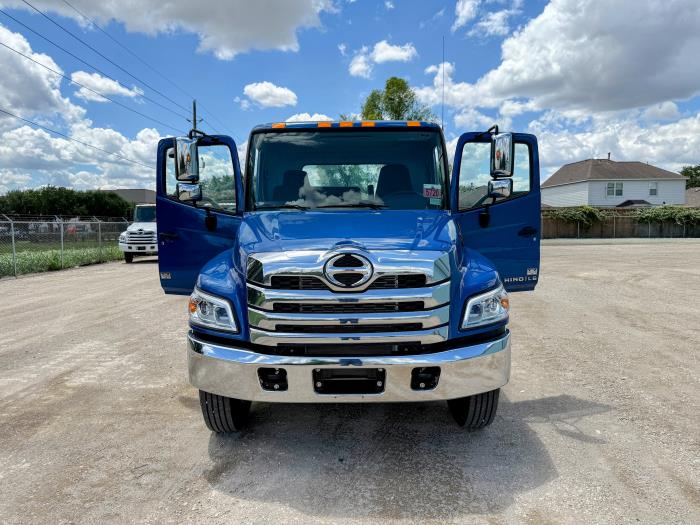 2025 Hino L6-4