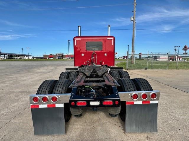 2021 Peterbilt 389-5