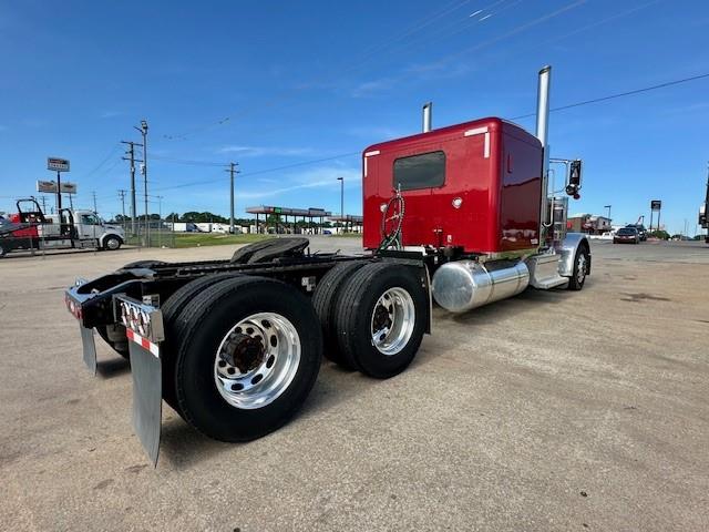 2021 Peterbilt 389-6