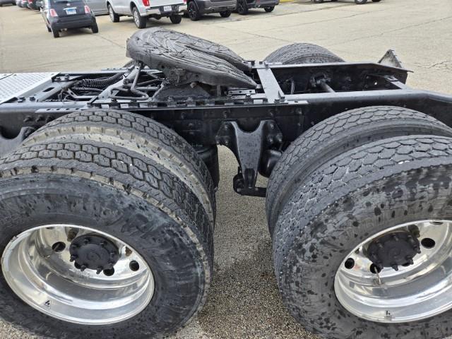 2021 International LT625-16