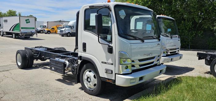 2024 Isuzu NRR-0