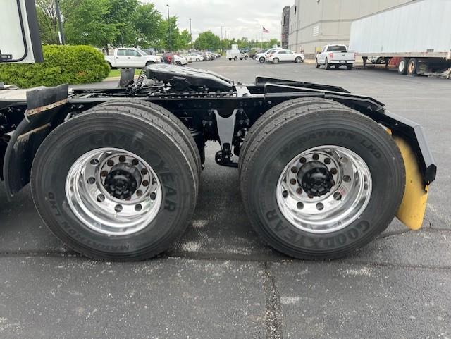 2020 International LT625-16