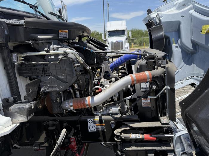 2025 Peterbilt 536-11