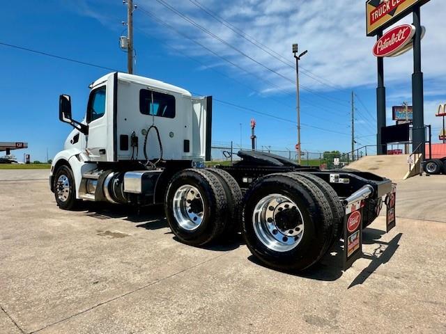 2021 Peterbilt 579-6