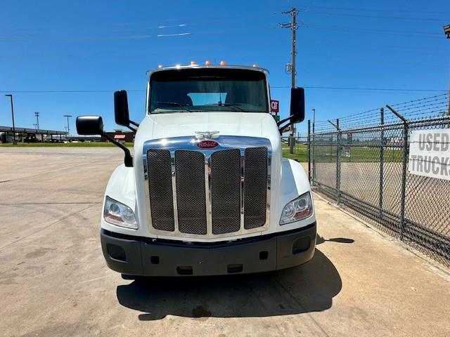2021 Peterbilt 579-8