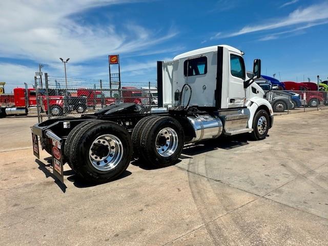 2021 Peterbilt 579-7