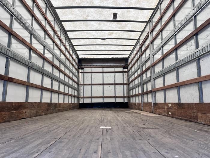 2019 International 4300-8