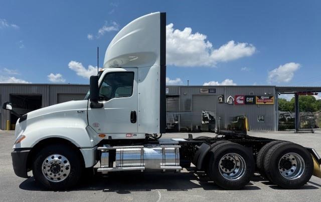 2019 International LT625-8