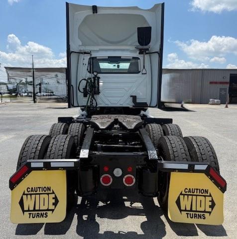 2019 International LT625-10