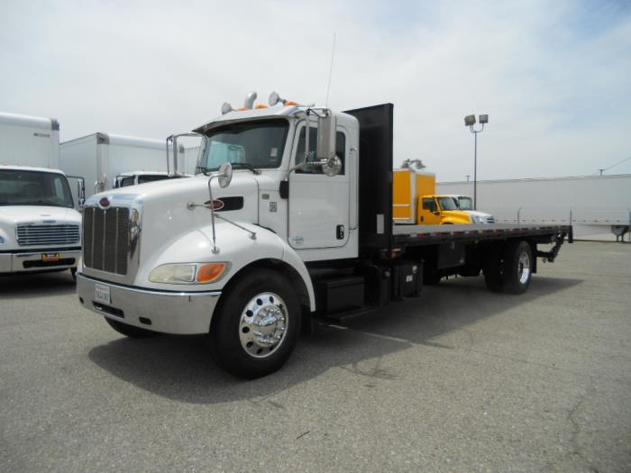2016 Peterbilt 337-1