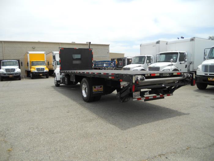 2016 Peterbilt 337-4