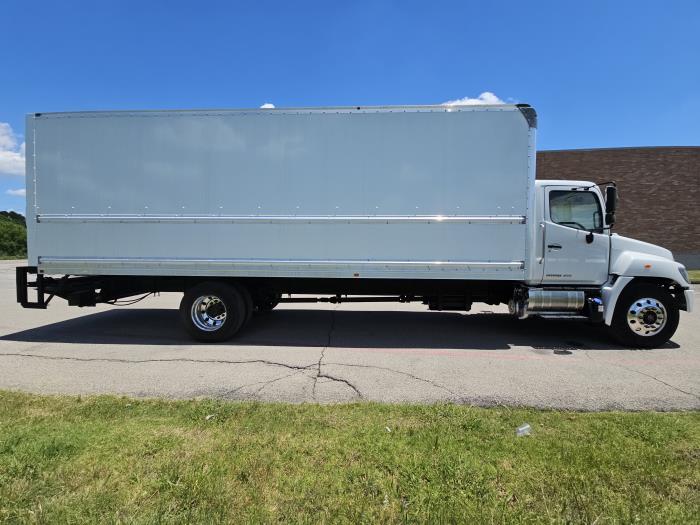 2020 Hino 268-6