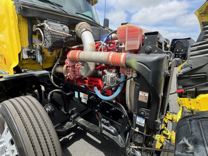 2021 Peterbilt 579-11