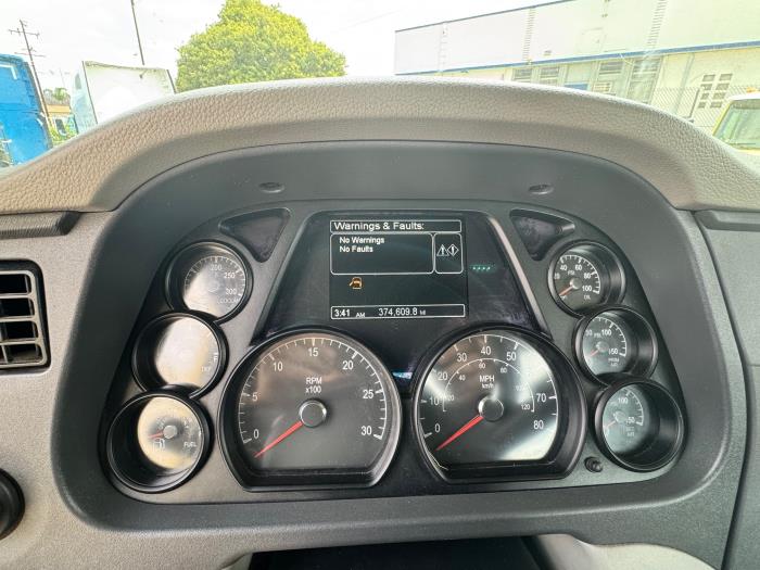 2021 Peterbilt 579-12