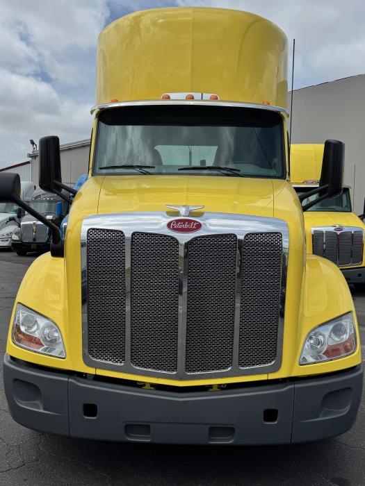 2021 Peterbilt 579-2