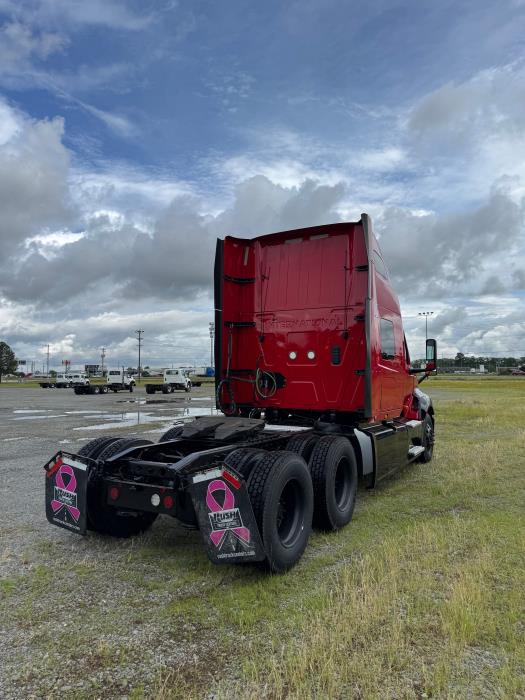 2022 International LT625-5